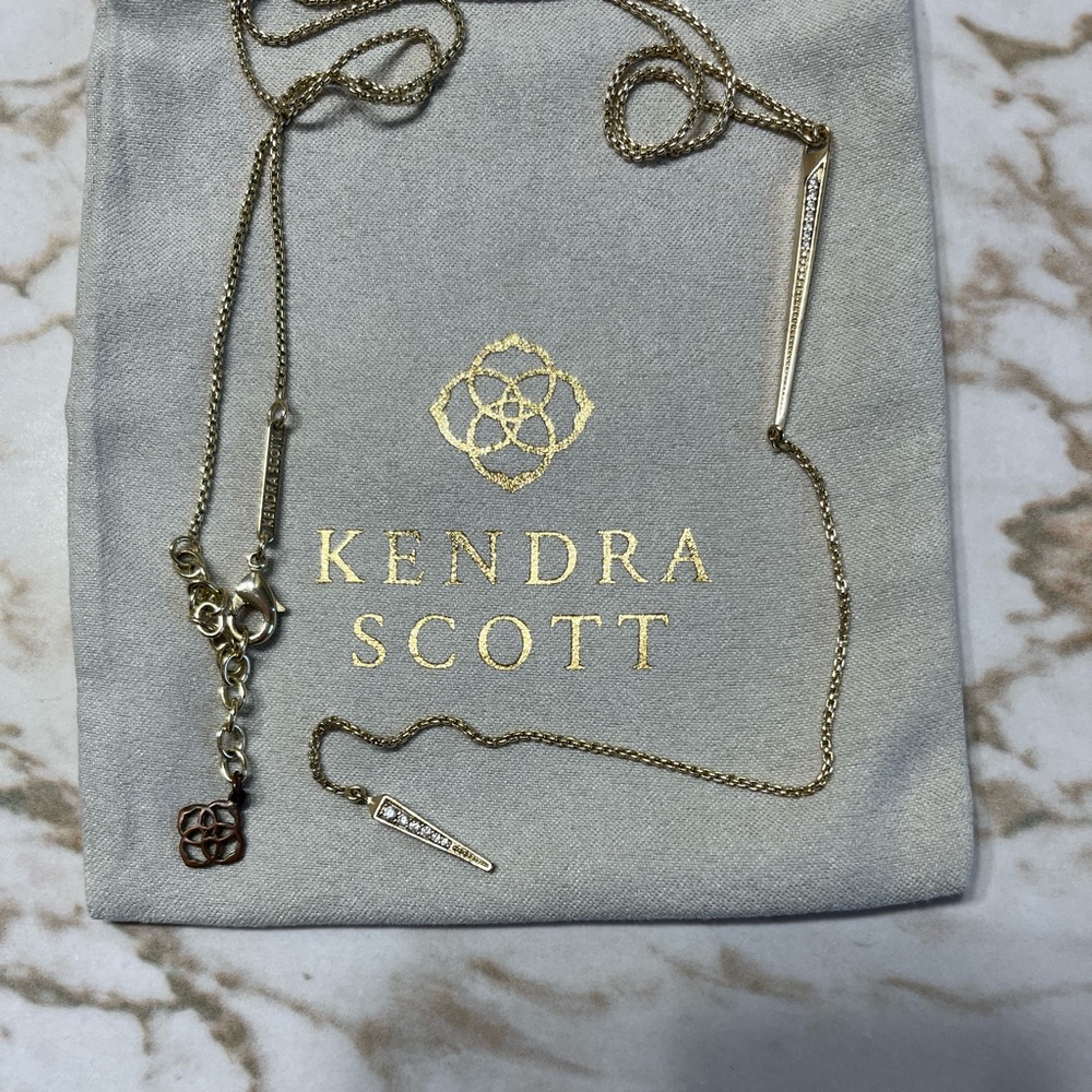 Kendra Scott gold lariat necklace